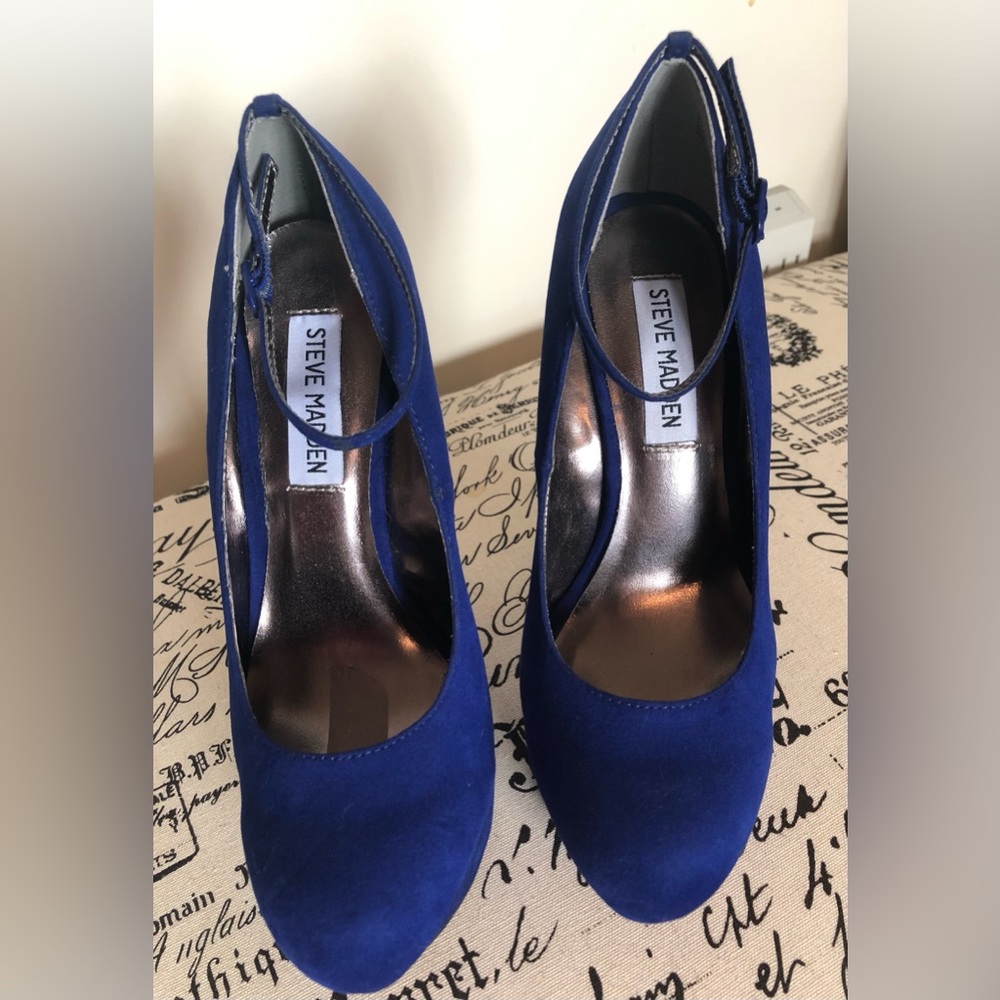 Wedges;Steve Madden;”Gravityy”;Vegan Suede;Adjustable Ankle Strap w/Buckle; Blue - Picture 3 of 9